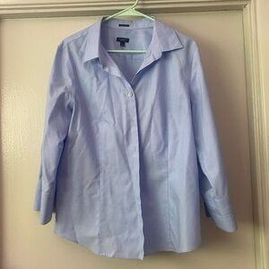 Collared crisp button up for office